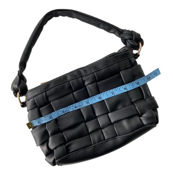 L.A Express Y2K Vibe Woven Padded Shoulder Bag in Black Size Small - Picture 9 of 11